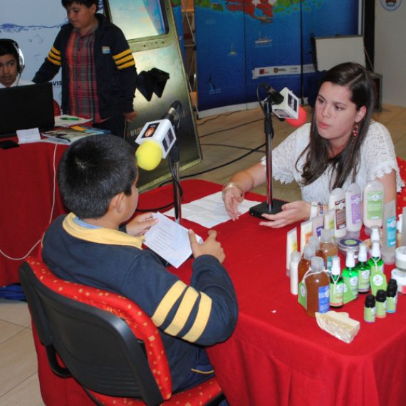 CRHIAM participa en programa radial de alfabetización científica