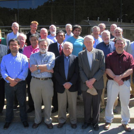 Selecto grupo de investigadores asiste a seminario de recursos hídricos y manejo ambiental organizado por CRHIAM