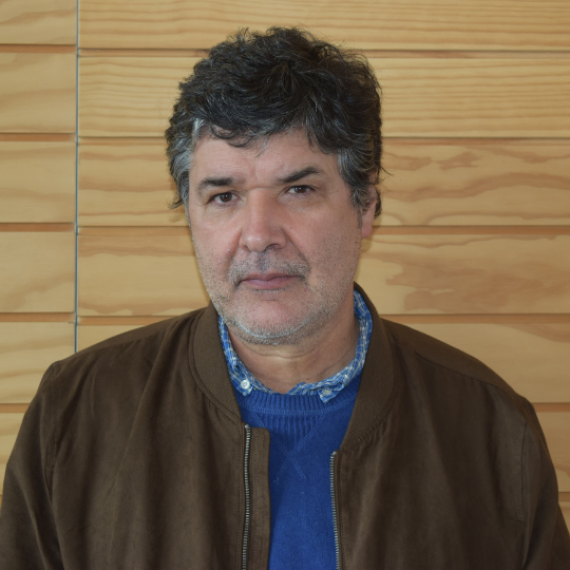 Investigador principal CRHIAM es reelecto como decano de la Facultad de Ciencias Ambientales UdeC