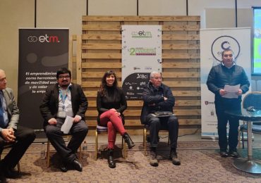 Investigadores asociados CRHIAM participaron del primer ETMday realizado en Concepción