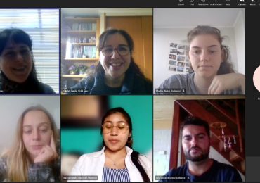 Directora de CRHIAM dictó charla sobre la trayectoria del Centro para estudiantes del Magister en Ciencias Regionales de la UdeC