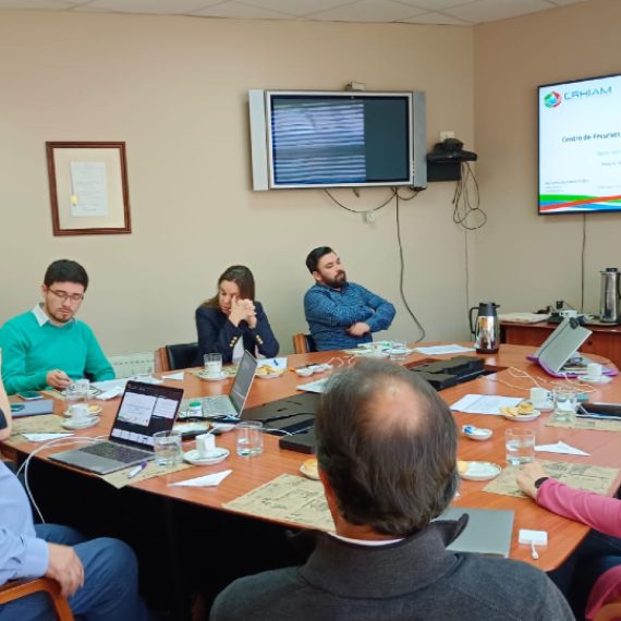 CRHIAM se reunió con académicos UdeC y directivos de CMPC para dialogar sobre recursos hídricos y medio ambiente