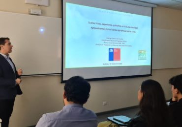Seminario sobre suelos destacó la urgencia de contar con investigación que aporte a su estudio y gestión sostenible