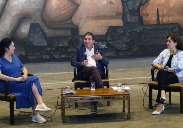 Directora de CRHIAM participó de “Diálogos Contemporáneos” enfocado en el cambio climático