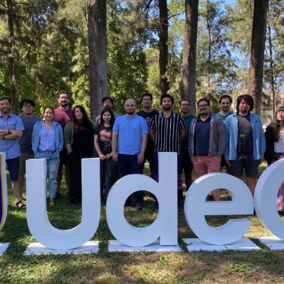 Destacado investigador español dictó curso sobre inteligencia artificial para estudio de glaciares